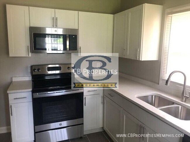 Foto del edificio - 2574 Pershing Ave