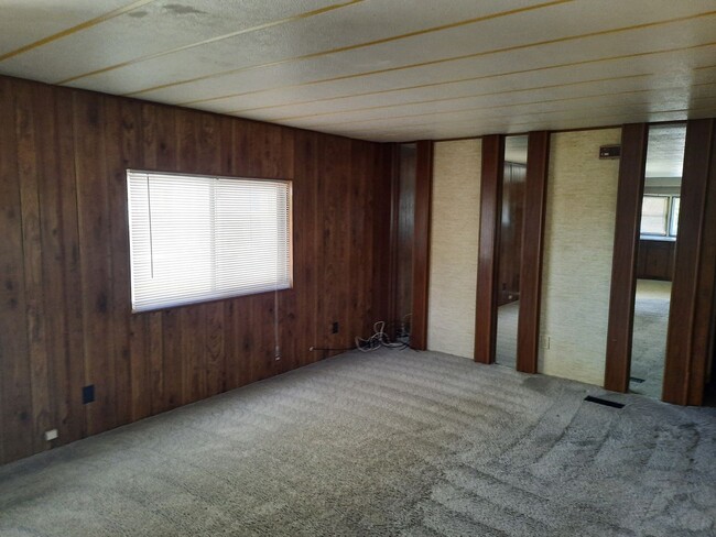 Foto del edificio - 3 bed/2bath mobile home walking distance t...