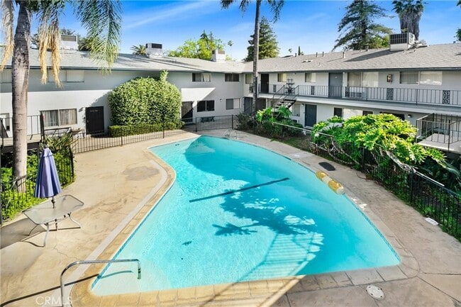 Photo - 30 N Ash St Townhome