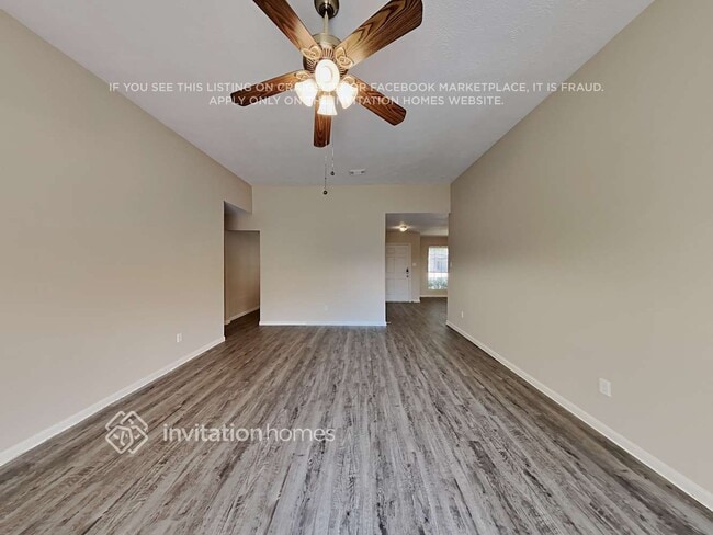 Building Photo - 18203 Gravenhurst Ln