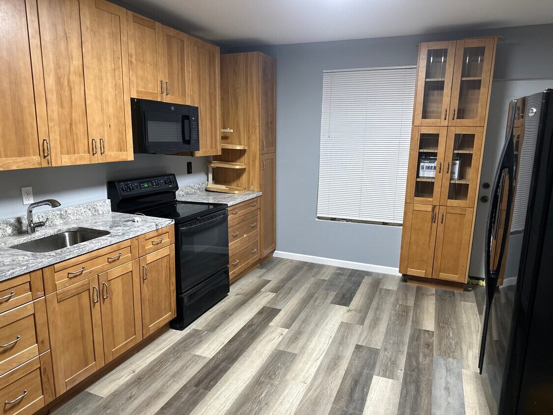 Foto principal - 1639 Darley Ave