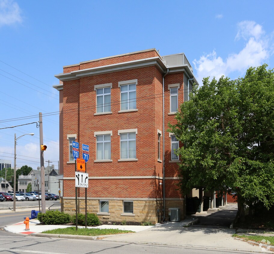 Foto del edificio - 212-226 S Washington Ave