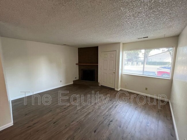 Building Photo - 5731 W Hillsdale Ave