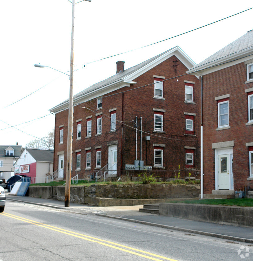 Primary Photo - 650-656 N Main St