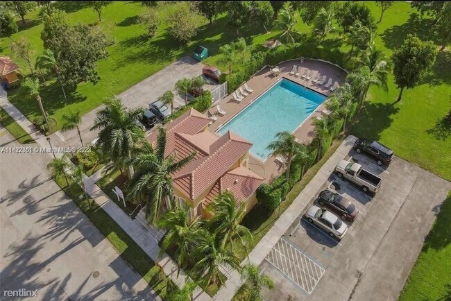 Foto del edificio - 4 br, 3 bath House - Villas Del Campo