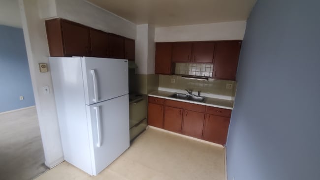 Foto del edificio - 712 Cedar Dr