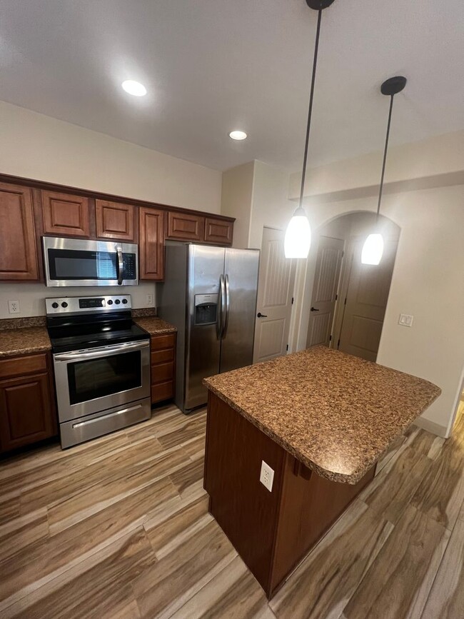 Foto del edificio - Super Clean - Move in Ready - Shadow Ridge