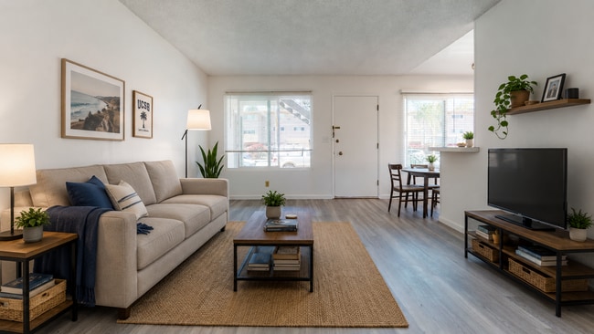 Interior Photo - 6587 Cervantes Rd