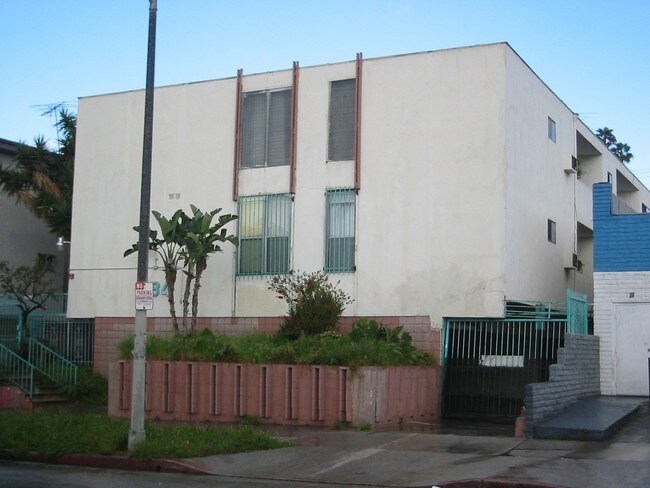 Foto del edificio - 984 S Westmoreland Ave