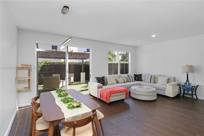 Building Photo - 14580 SE 26th Ave