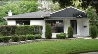 Primary Photo - 4704 Briarwood Ave