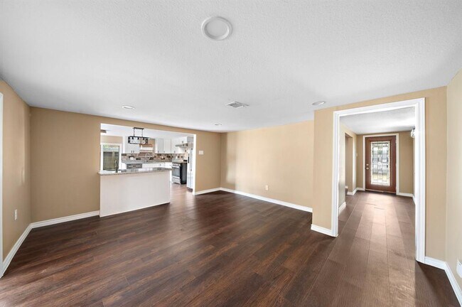 Foto del edificio - 4105 Rutland St