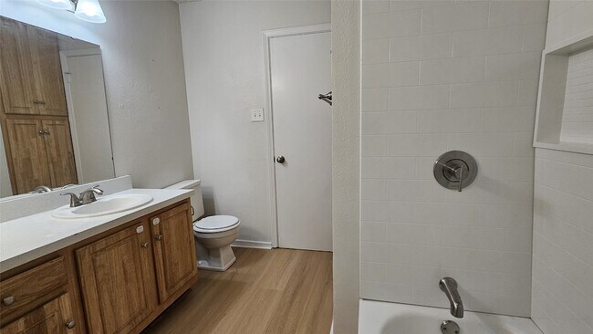 Foto del edificio - 1605 5th Ave