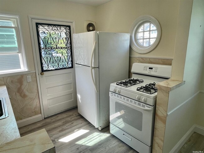 Foto del edificio - 24 Leach St