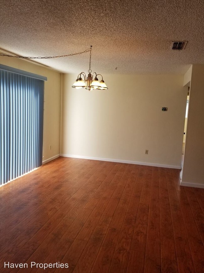 Building Photo - 2860 Cochise Ct