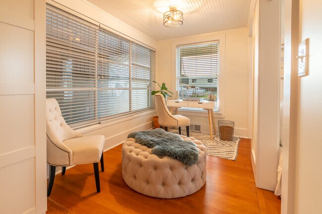 Foto del edificio - 116 4th Ave N