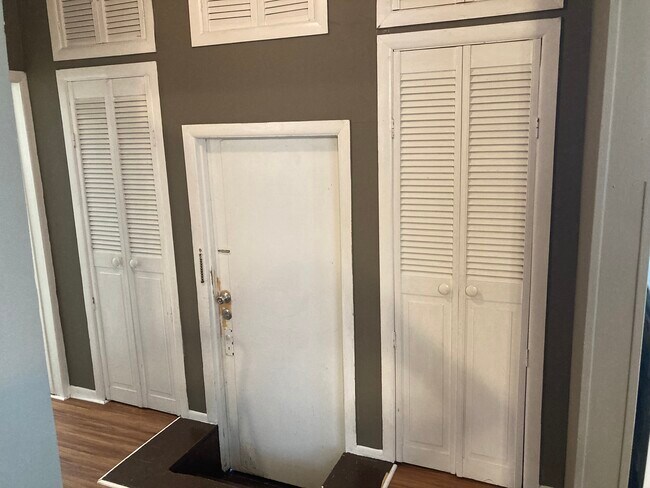 Foto del edificio - 4109 Roseland St