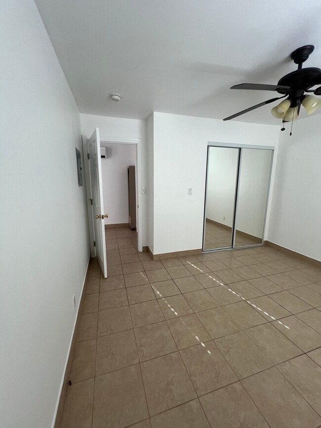 Building Photo - 9807 San Antonio Ave