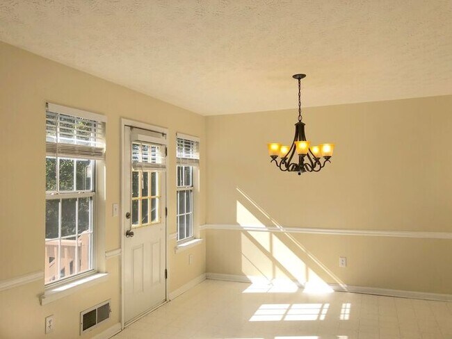 Foto del edificio - 2185 Pair Rd SW