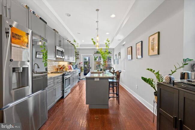 Foto del edificio - 16 R St NW