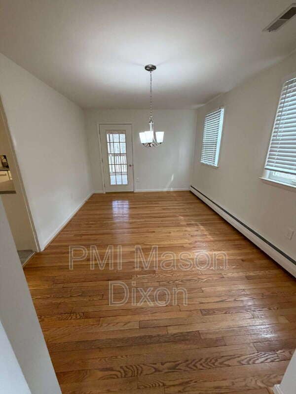 Building Photo - 9710 Gwynn Park Dr