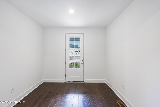 Building Photo - 160 Woolley Ct