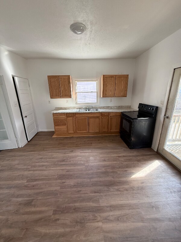 Foto principal - 520 Euclid Ave