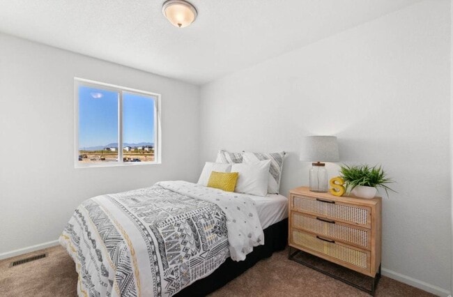 Foto del edificio - 182 E Arcade Dr