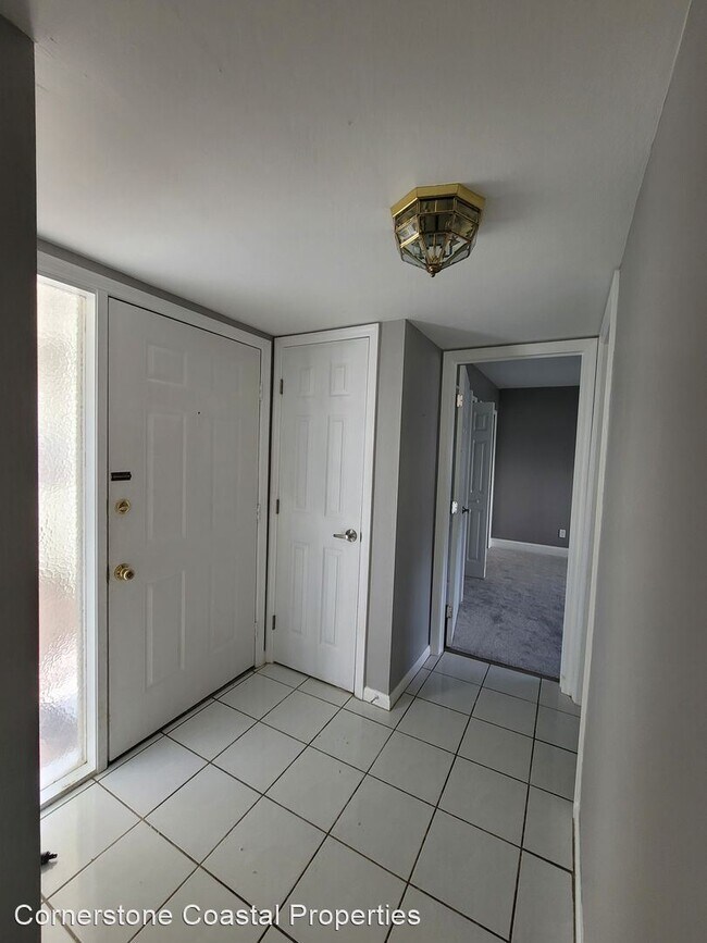 Building Photo - 3 br, 2.5 bath House - 13655 McGregor Vill...