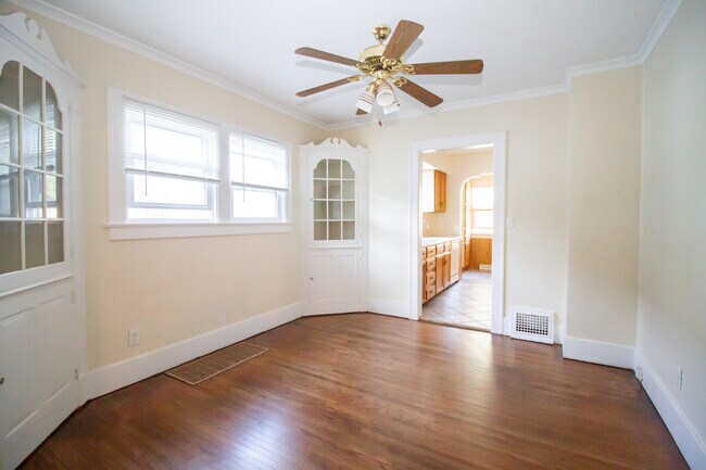 Building Photo - 3605 Burton Ave