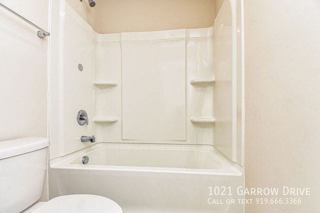 Building Photo - 1021 Garrow Dr