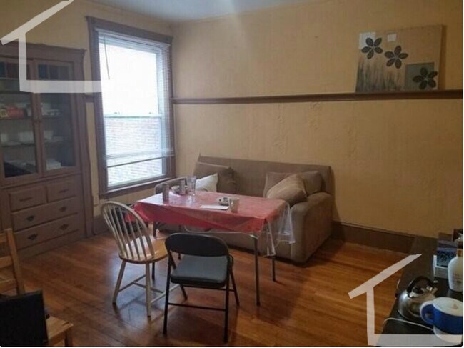 Building Photo - 128 Glenville Ave