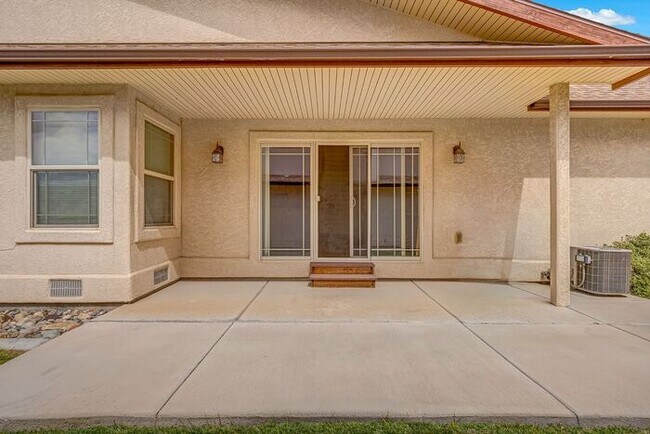 Foto del edificio - Palisade Home In Established Neighborhood