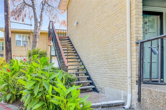 Foto del edificio - 6620 Eastridge Dr