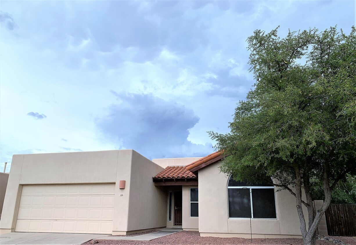 Foto principal - 650 N Northern Vista Pl