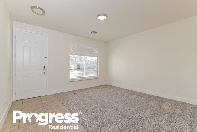 Building Photo - 992 White Glacier Ave