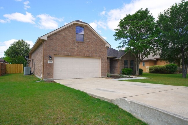 Building Photo - Move-In Ready Property Now Available in Selma, TX! - Realtor Commission: $600