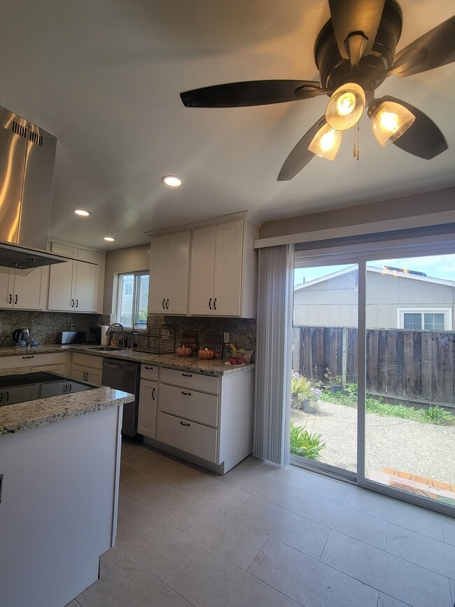 Building Photo - 35411 Orleans Dr