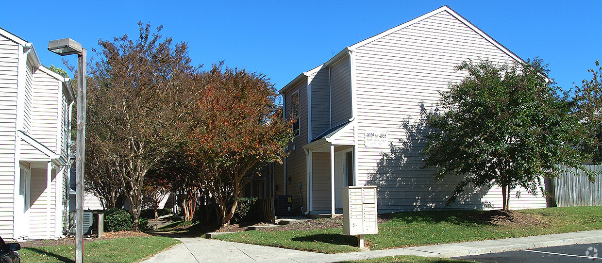 Primary Photo - Midlands Townhomes