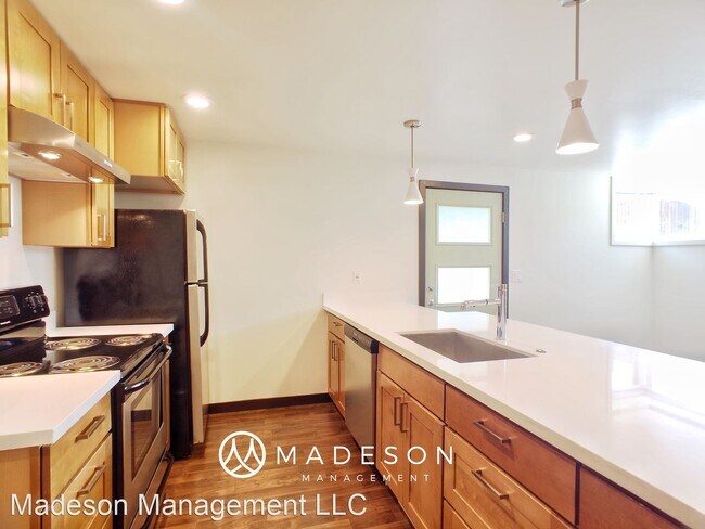 Foto del edificio - 913 N 85th St