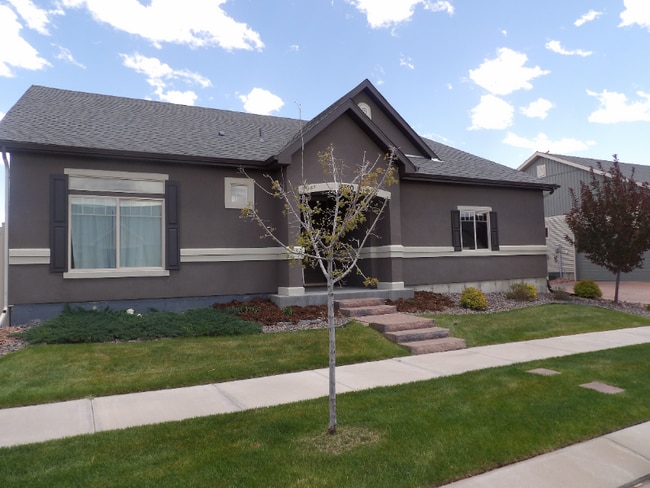 Photo - 6520 Golden Briar Ln (Colorado Springs, CO) House