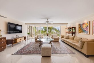 Building Photo - 2 Grove Isle Dr