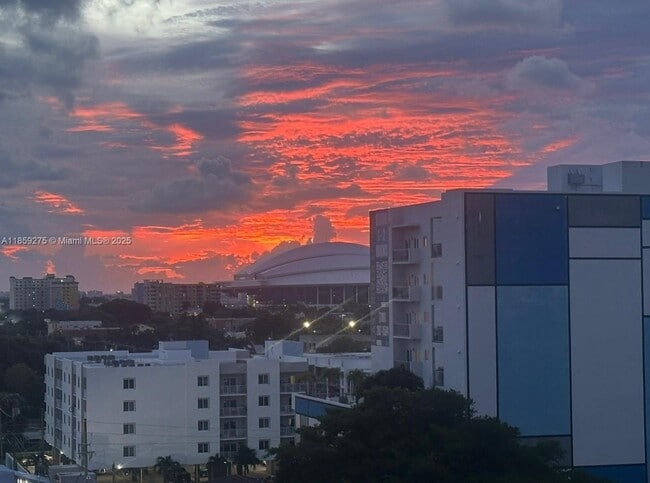 Foto del edificio - 36 NW 6th Ave