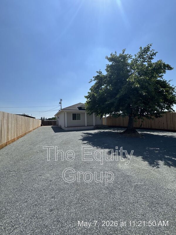 Foto del edificio - 30566 Ivy Rd