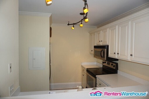 Foto del edificio - 596 Summit Ave