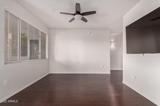 Foto del edificio - 3302 N 7th St