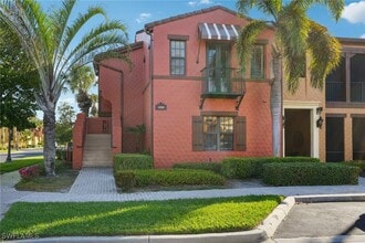 Building Photo - 9108 Capistrano St S