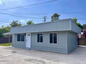 Building Photo - 611 Kimlin Dr