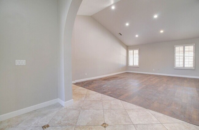 Foto del edificio - 4509 E Pearce Rd
