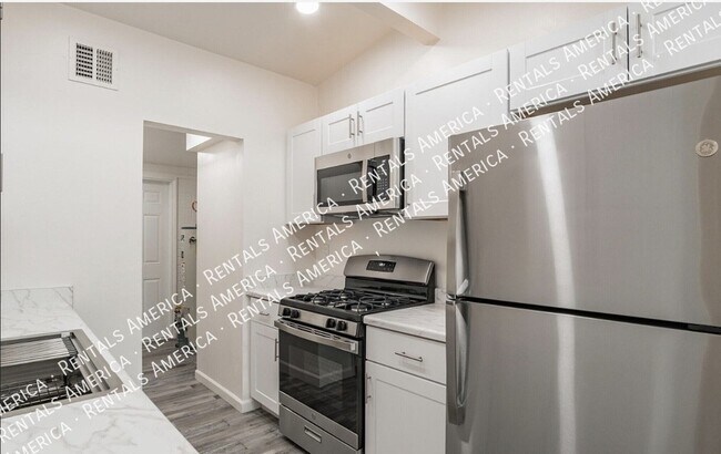 Foto del edificio - 3950 E Fairmount St